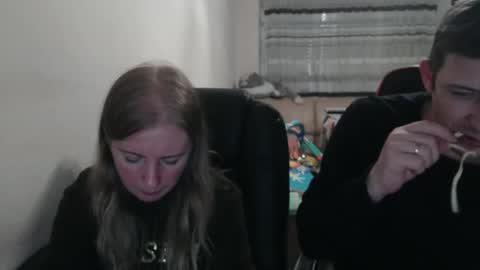 Snapshot of jenisandpeter chatting on October 2, 4:50 pm JenisAndPeter online show from October 2, 4:50 pm