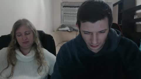 Snapshot of jenisandpeter chatting on March 3, 4:15 pm JenisAndPeter online show from March 3, 4:15 pm