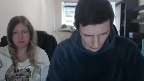 Snapshot of jenisandpeter chatting on March 11, 7:14 am JenisAndPeter online show from March 11, 7:14 am