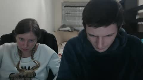 Snapshot of jenisandpeter chatting on March 10, 6:01 pm JenisAndPeter online show from March 10, 6:01 pm