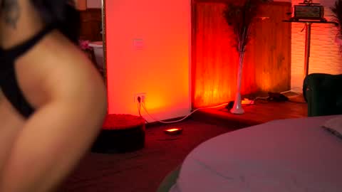 Snapshot of jenna_day chatting on February 17, 10:29 am jenna_day online show from February 17, 10:29 am