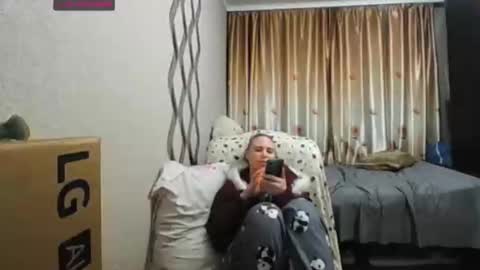 JenniDeep online show from November 24, 12:37 pm