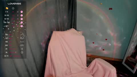 Snapshot of jennie_berry chatting on October 12, 12:14 am Jennie online show from October 12, 12:14 am