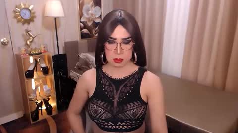 jenniegarcia online show from February 4, 6:23 pm