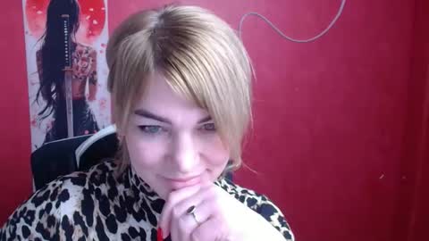 Jennifer online show from January 8, 10:21 am