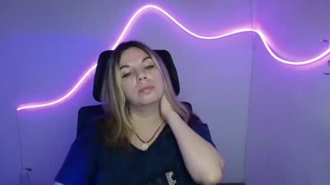 Jennifer online show from September 30, 6:02 am