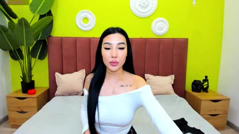 Jennifer online show from November 7, 7:55 am