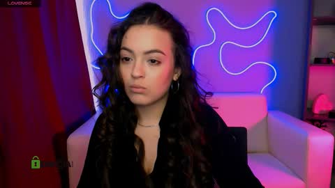 jennifer_sheil online show from February 24, 10:40 am