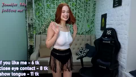 Snapshot of jennifer_shy_ chatting on December 19, 1:40 pm Jennifer online show from December 19, 1:40 pm