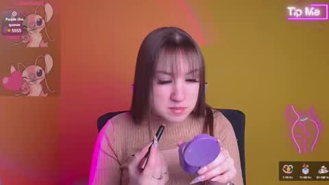 Jennifer online show from February 19, 6:44 am