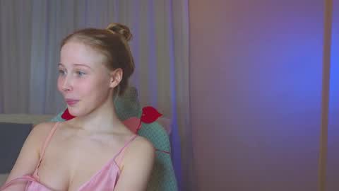Snapshot of jenny_angelok chatting on February 21, 10:17 am Next broadcast on December 05 subject to change online show from February 21, 10:17 am