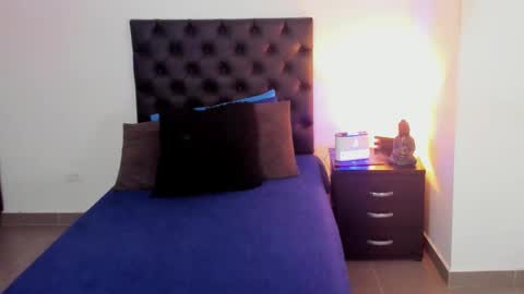 Jenny carters1 online show from September 23, 2:05 am