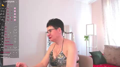 Jenny online show from April 18, 8:16 am