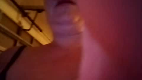 JennySue online show from September 24, 8:10 am