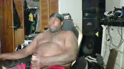 Snapshot of jeremiah0827 chatting on September 15, 2:02 am jeremiah0827 online show from September 15, 2:02 am