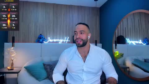 Snapshot of jeremy_harden chatting on February 12, 10:15 pm Jeremy online show from February 12, 10:15 pm