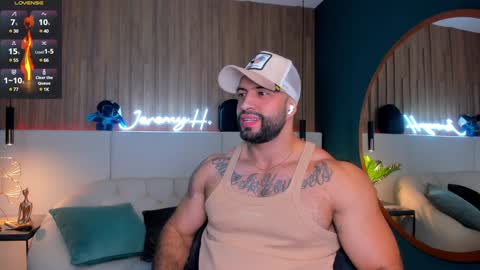 Snapshot of jeremy_harden chatting on January 29, 9:39 pm Jeremy online show from January 29, 9:39 pm