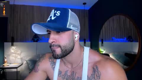 Snapshot of jeremy_harden chatting on September 15, 11:39 pm Jeremy online show from September 15, 11:39 pm