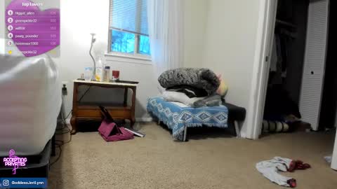 Jeri Lynn online show from February 26, 12:19 pm