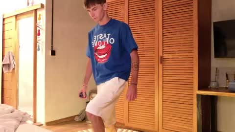 Jerry  online show from April 18, 5:59 pm