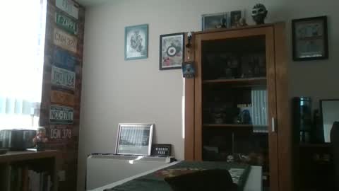 Snapshot of jerseyhammer01 chatting on January 25, 10:51 am Harry online show from January 25, 10:51 am