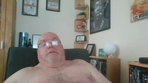 Snapshot of jerseyhammer01 chatting on February 25, 4:57 pm Harry online show from February 25, 4:57 pm