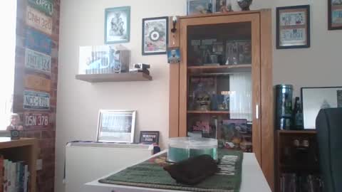 Snapshot of jerseyhammer01 chatting on March 10, 9:12 am Harry online show from March 10, 9:12 am