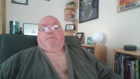 Snapshot of jerseyhammer01 chatting on February 5, 8:43 am Harry online show from February 5, 8:43 am