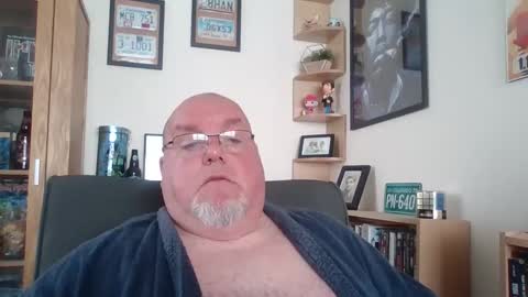 Snapshot of jerseyhammer01 chatting on September 20, 8:39 am Harry online show from September 20, 8:39 am