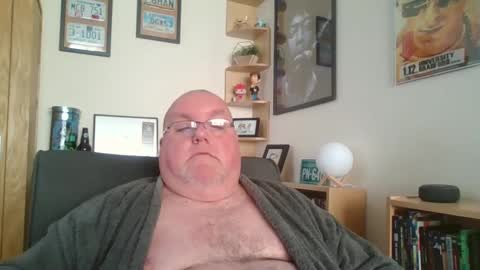 Snapshot of jerseyhammer01 chatting on February 28, 7:58 am Harry online show from February 28, 7:58 am