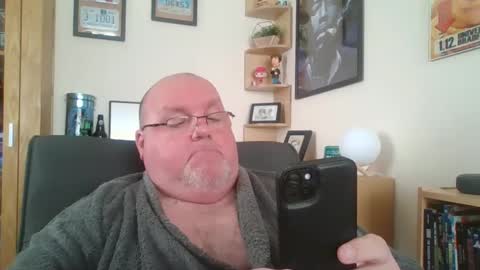 Snapshot of jerseyhammer01 chatting on February 7, 8:55 am Harry online show from February 7, 8:55 am