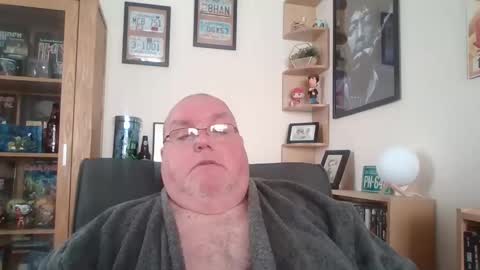 Snapshot of jerseyhammer01 chatting on February 27, 8:35 am Harry online show from February 27, 8:35 am
