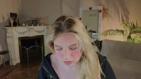 jes_solar online show from March 6, 11:48 pm