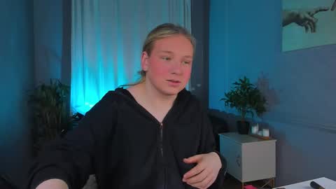 jes_solar online show from October 15, 3:13 pm