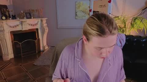 jes_solar online show from April 5, 9:01 pm