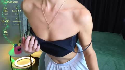 jesica_moon_peachy online show from October 12, 2:15 am