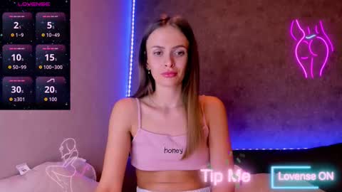 Snapshot of jess_kahawaty chatting on October 5, 9:33 pm Jess online show from October 5, 9:33 pm