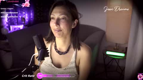 Snapshot of jessi_dreams chatting on September 26, 4:09 am Jessica Gomez online show from September 26, 4:09 am