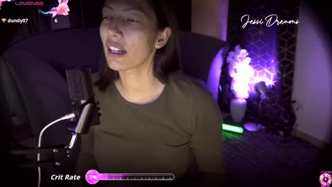 Snapshot of jessi_dreams chatting on October 18, 4:49 am Jessica Gomez online show from October 18, 4:49 am