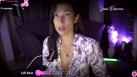 Snapshot of jessi_dreams chatting on October 10, 3:23 am Jessica Gomez online show from October 10, 3:23 am
