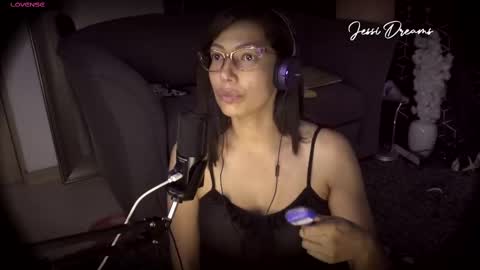 Snapshot of jessi_dreams chatting on October 15, 4:38 am Jessica Gomez online show from October 15, 4:38 am