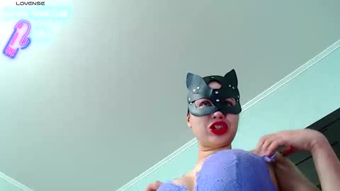  jessica crypto   online show from October 11, 10:31 am