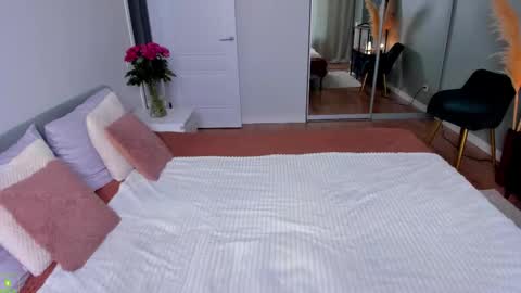 Jessica online show from September 9, 6:24 am