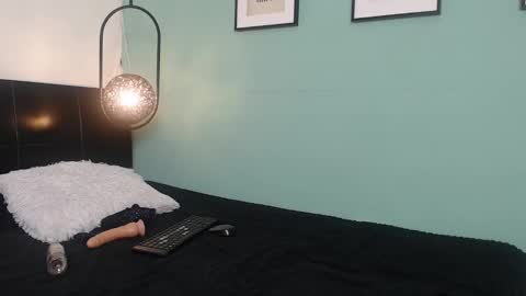 jessika online show from January 24, 5:42 pm