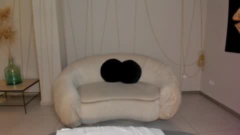 JESS online show from February 26, 1:22 pm