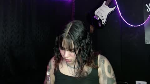 Snapshot of jessie_wild chatting on October 18, 9:02 am jessie_wild online show from October 18, 9:02 am