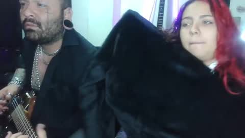 Snapshot of jessie_wild chatting on February 16, 12:19 am jessie_wild online show from February 16, 12:19 am