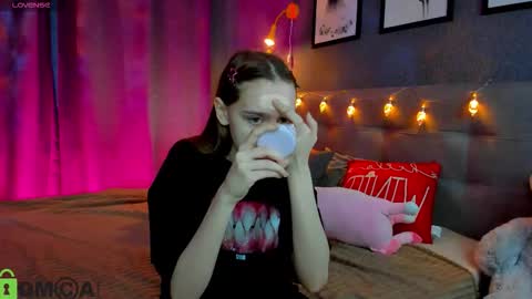 Jessie online show from December 22, 9:49 am