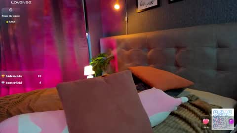 Jessie online show from December 4, 9:31 am