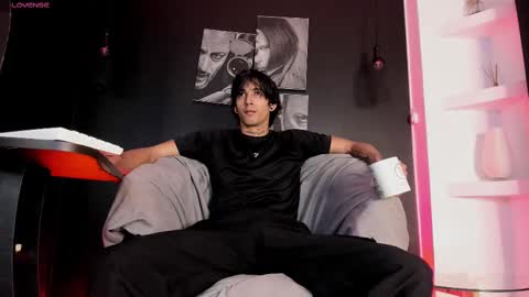 Snapshot of jett_savage chatting on September 11, 1:12 pm jett_savage online show from September 11, 1:12 pm